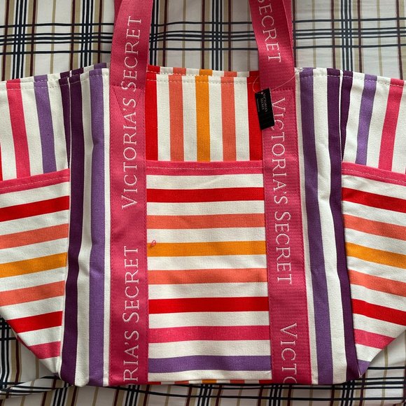 Victoria's Secret Weekender Tote Bag - Picture 4 of 8